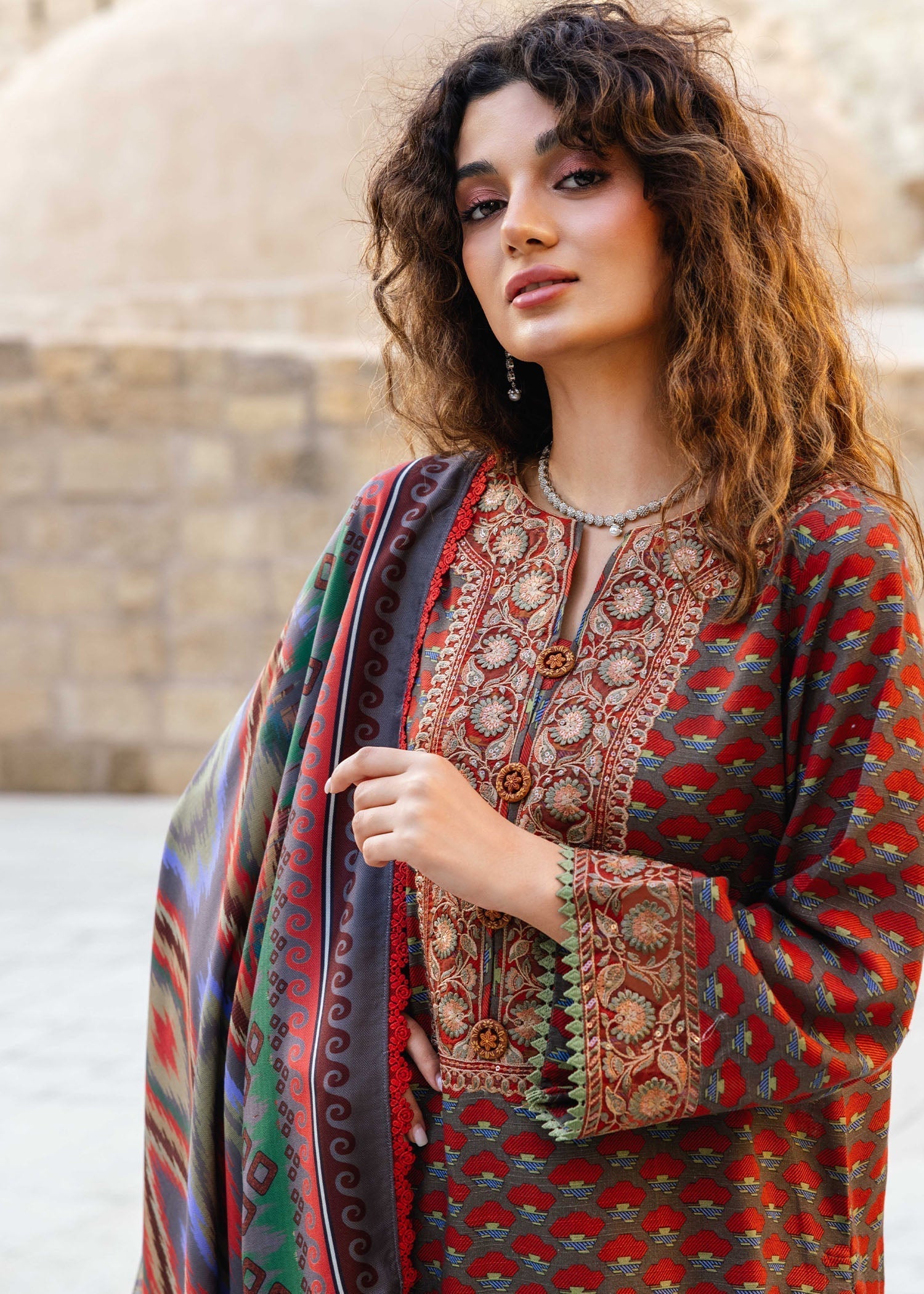 Meerak Pret Ornate Women 3pcs