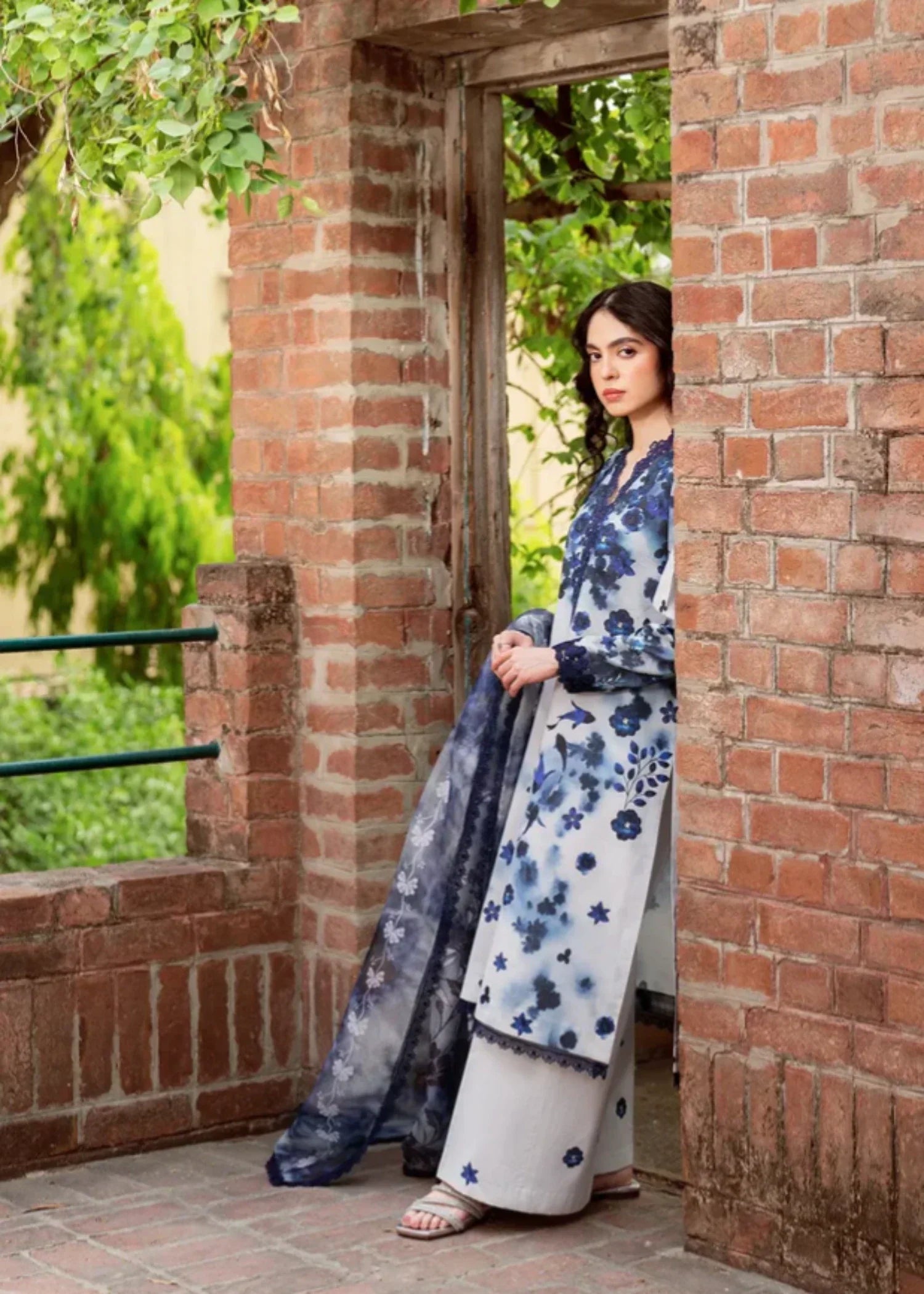 Asifa And Nabeel Dew and Dahlia Stitched Women 3pcs