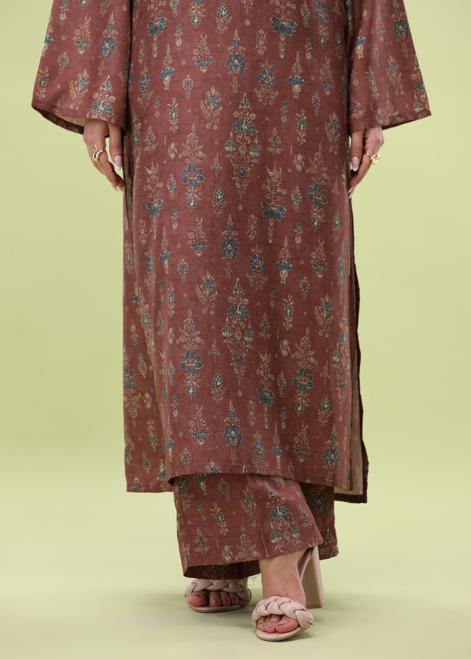 Mohagni GM 02 STITCHED Women 2pcs