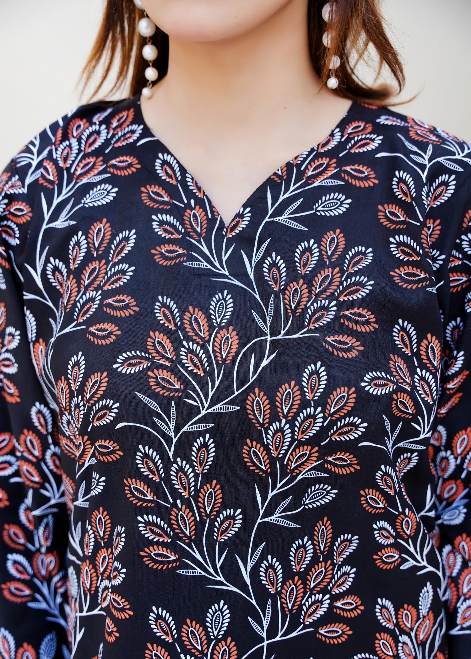 Chaudhary Arts Eden black Women 2pcs