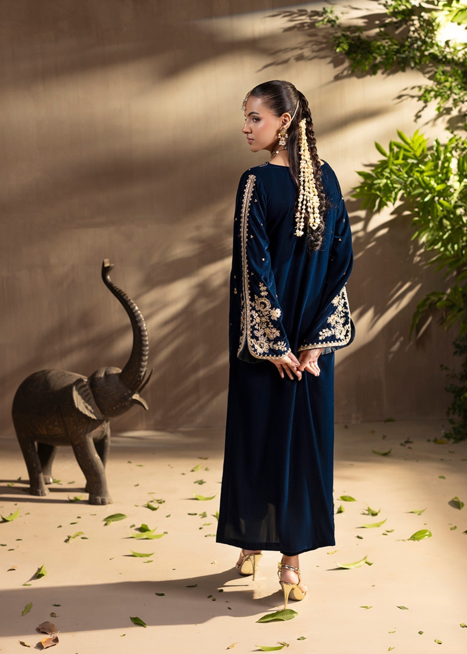 Kross Kulture Embroidered Velvet Suit Teal Women 2pcs