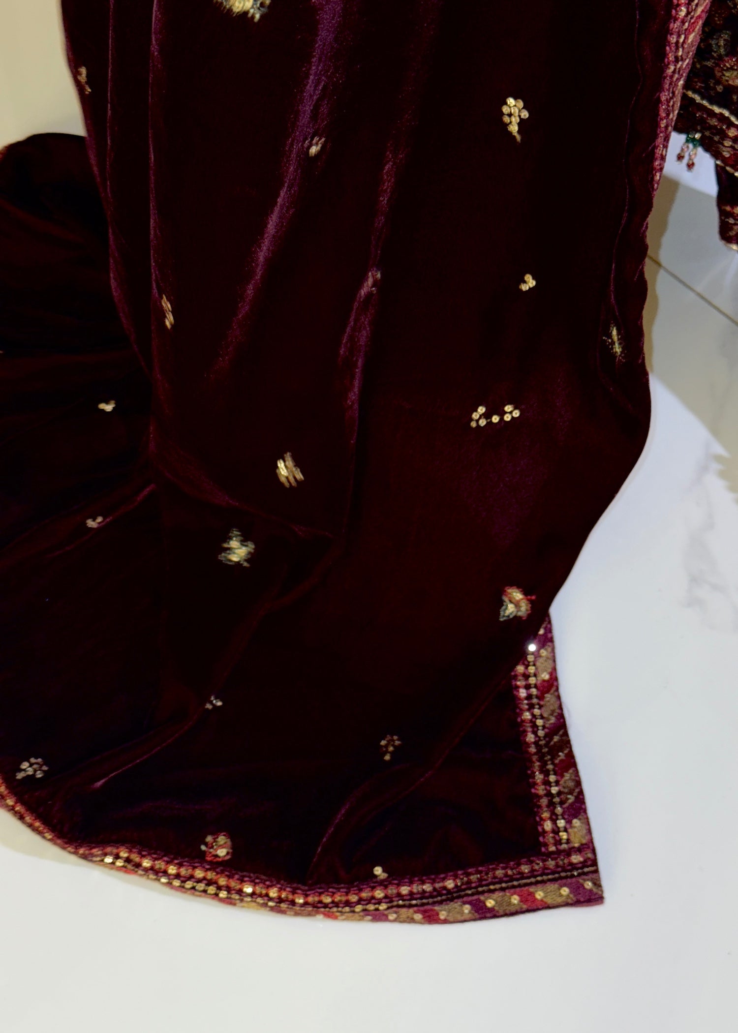 Laal Clothing Velvet V 07 Women 3pcs