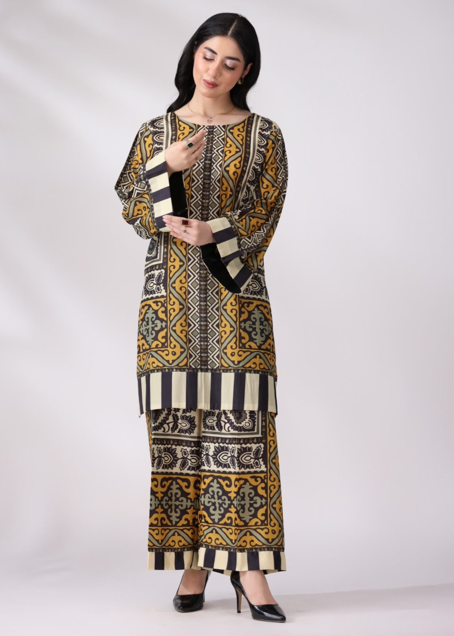 Mohagni CRP 05 STITCHED Women 2pcs