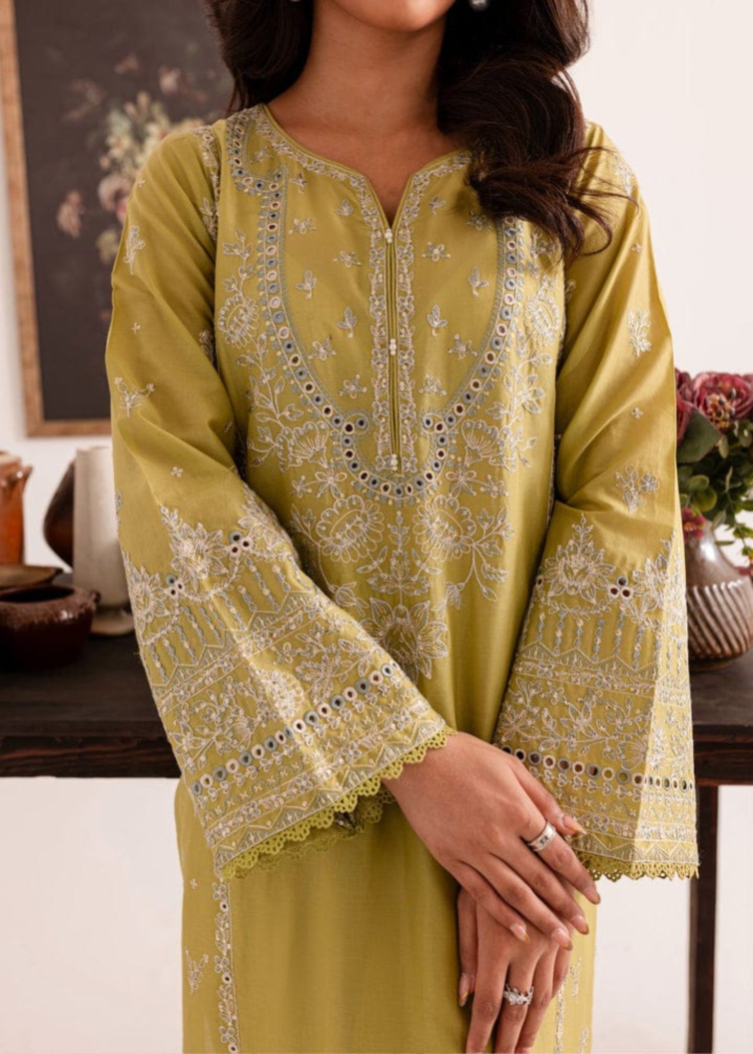 Shehroz Fashion Rang e Naz lawn embroidery suit Women 2pcs
