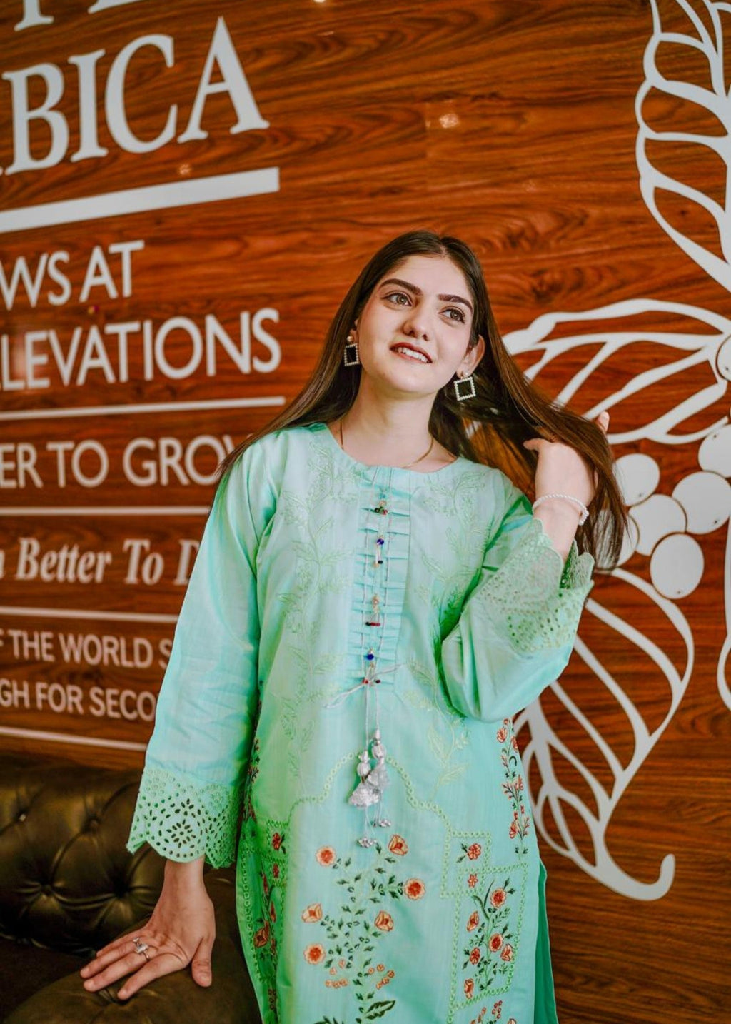 Preetpret Nusrat Women 2pcs