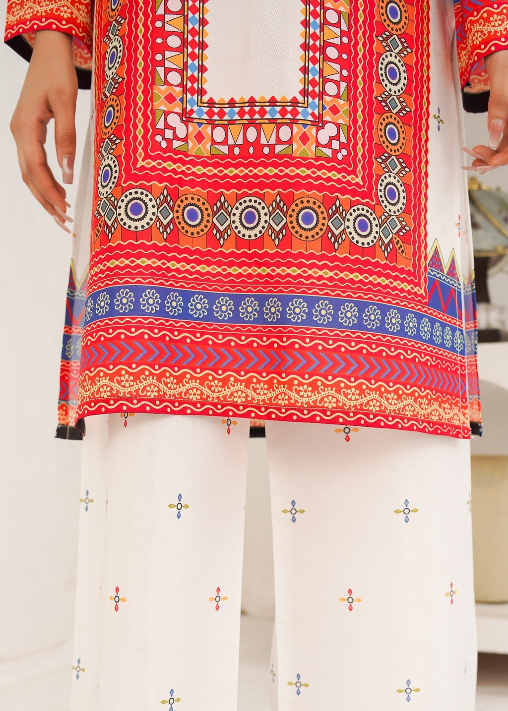 WearCuckoos Gul Bano Women 2pcs