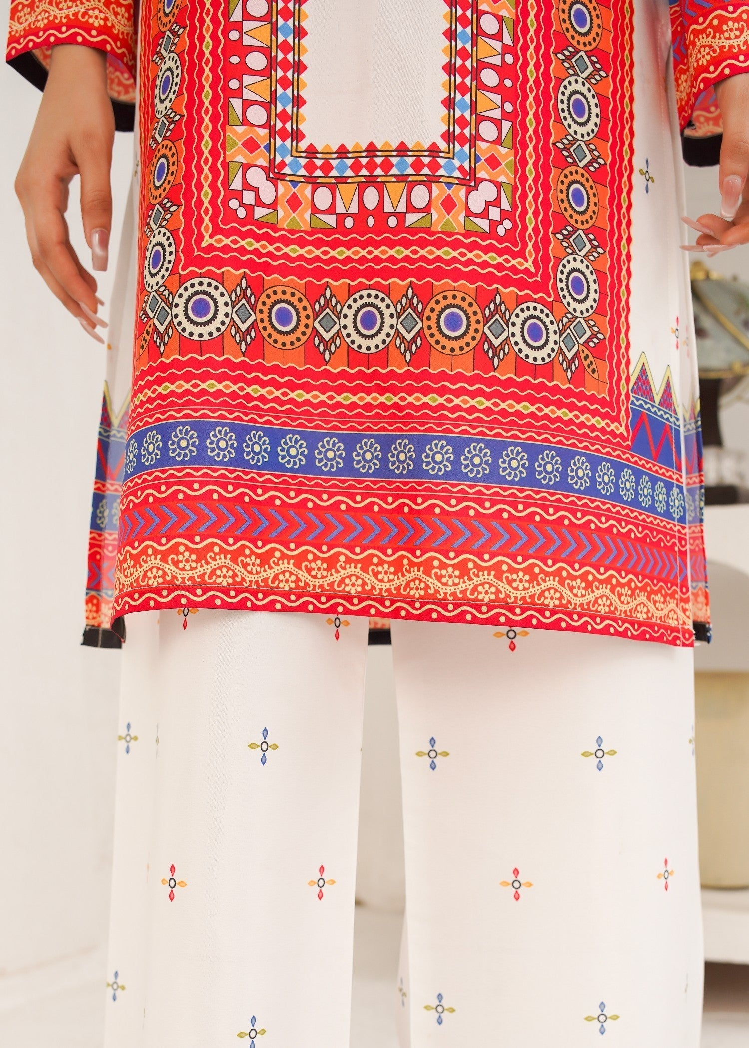 WearCuckoos Gul Bano Women 2pcs