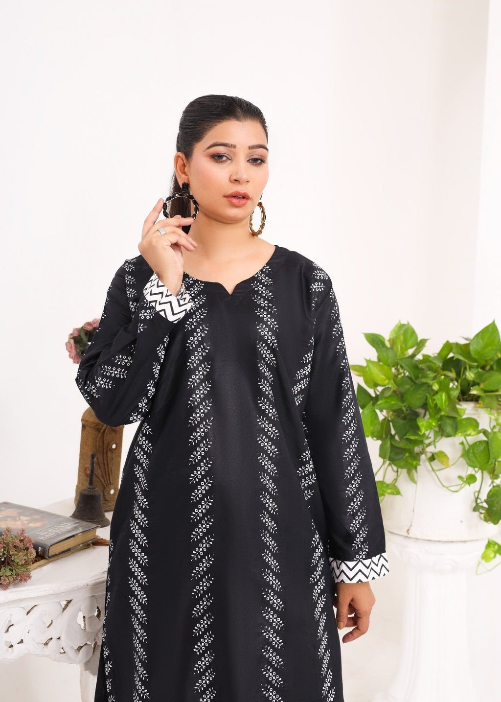 Libaas E Khaas Noorline Black Women 2pcs
