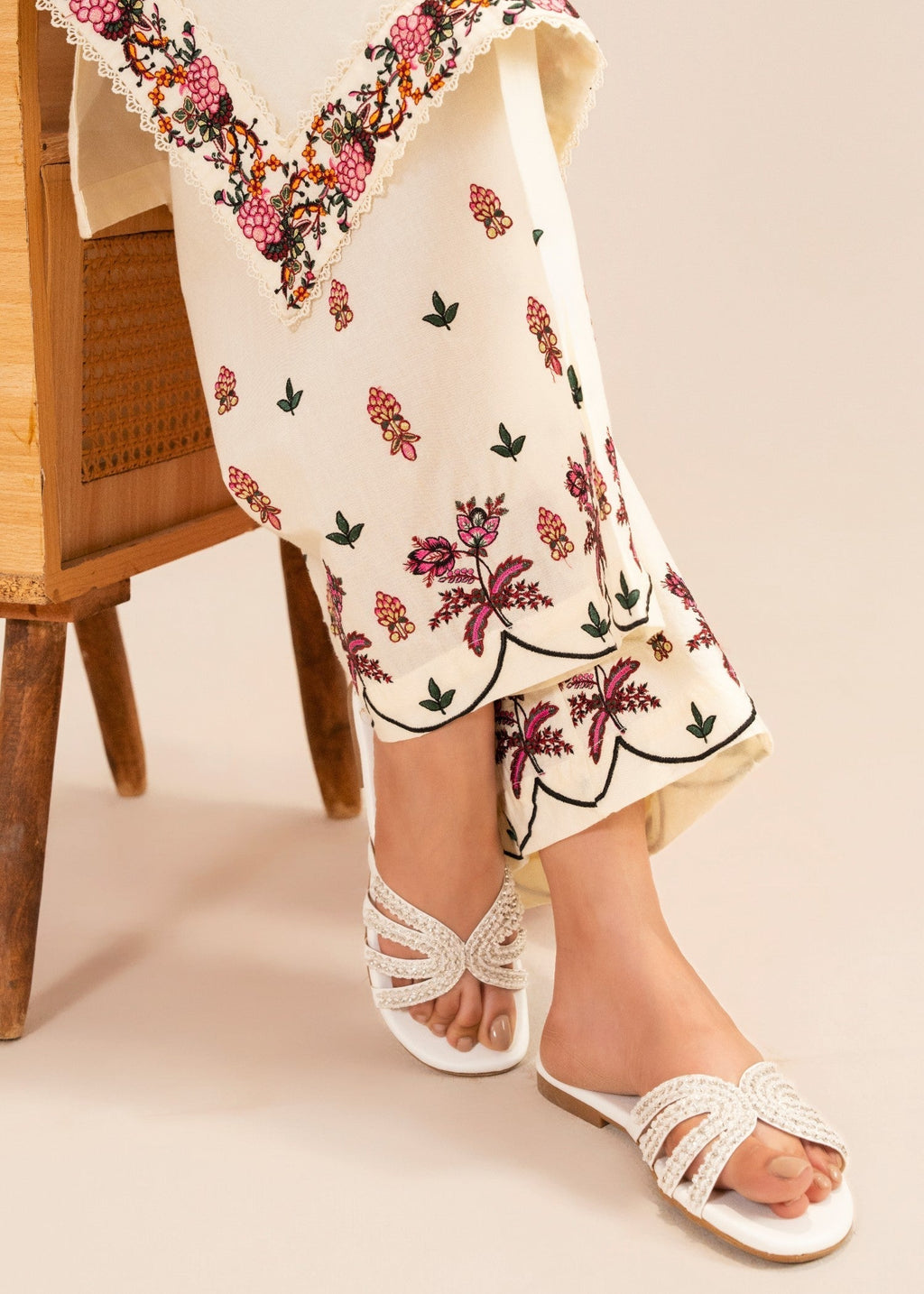 Sahibas By Mirza Huda White Women 3pcs