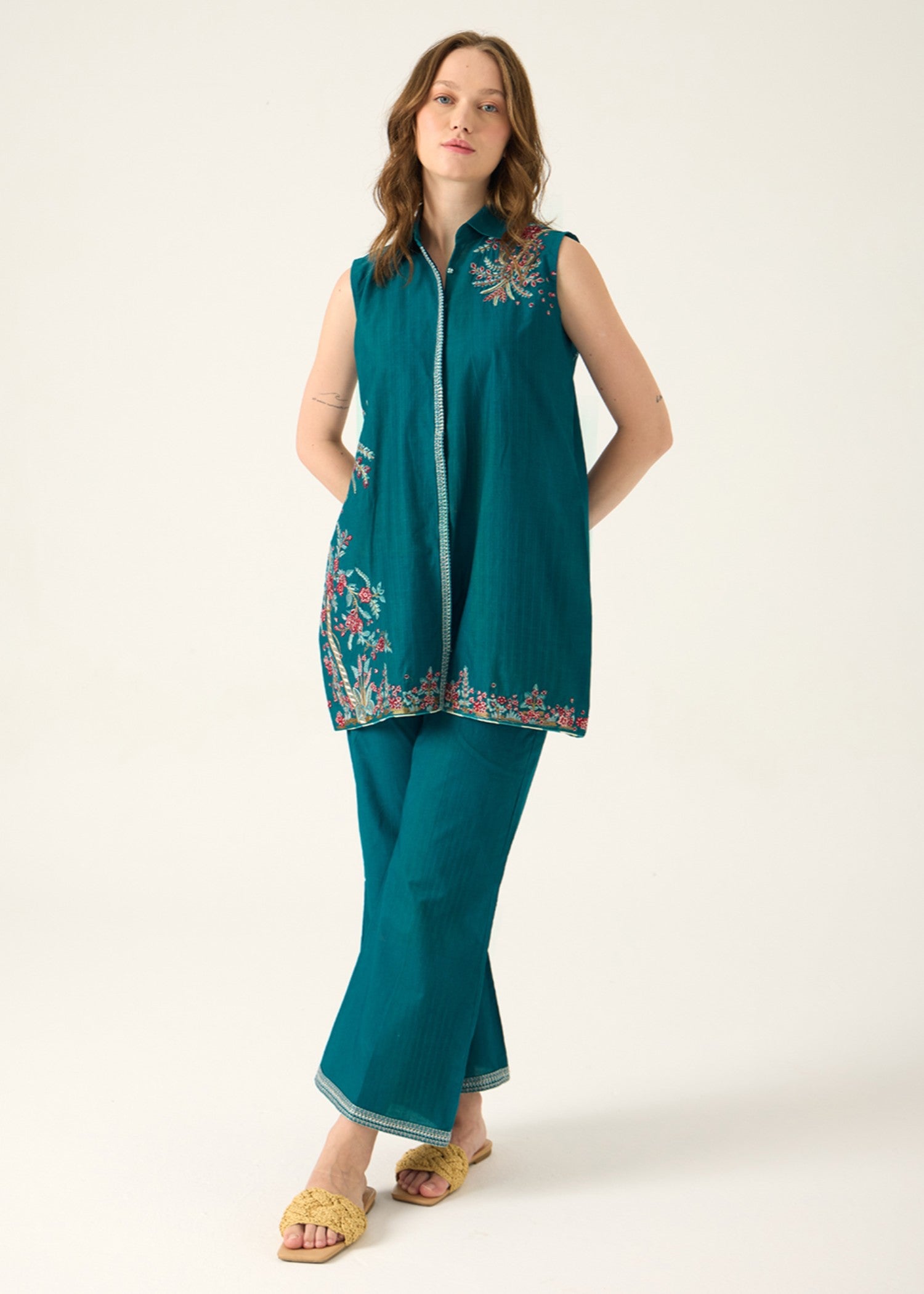 Kiara Lumira – Embroidered Co ords Set Women 2pcs