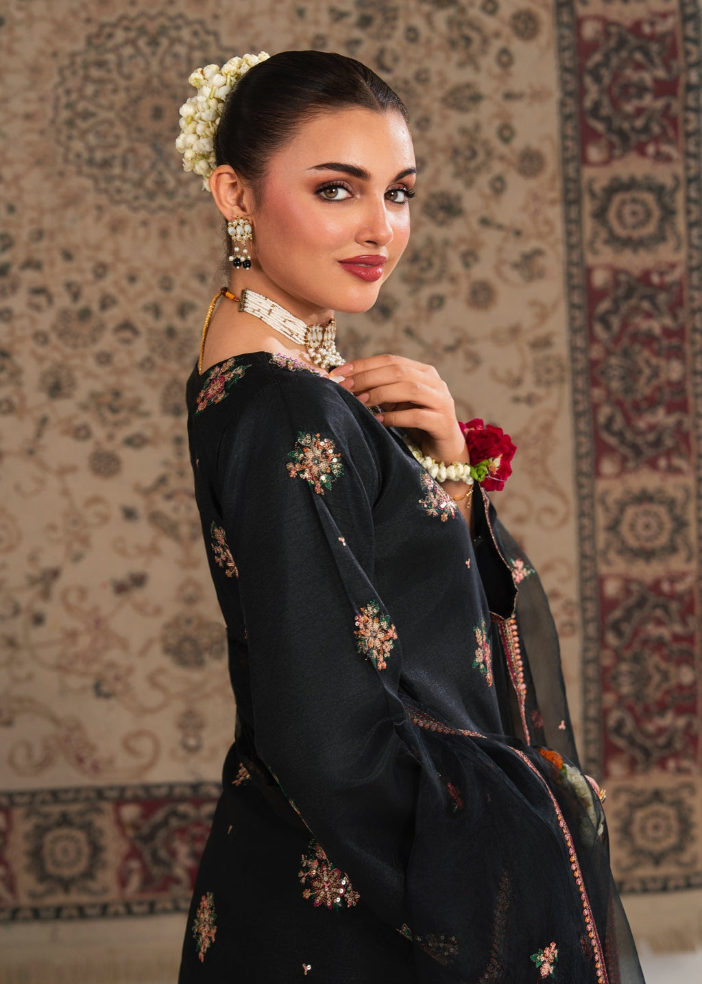 Maira Fashion Black embroided kurta set Women 3pcs