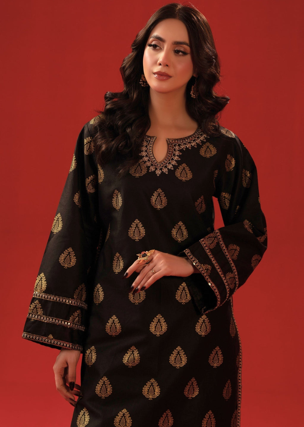 Zeenat & Zoha Black Pearl Women 2pcs