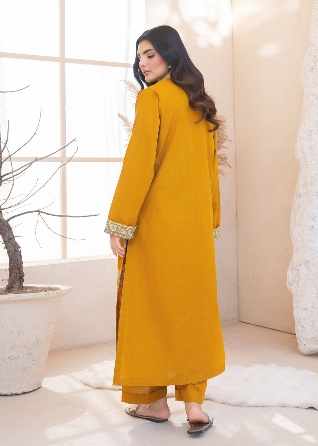 Mannat Auri Women 2pcs