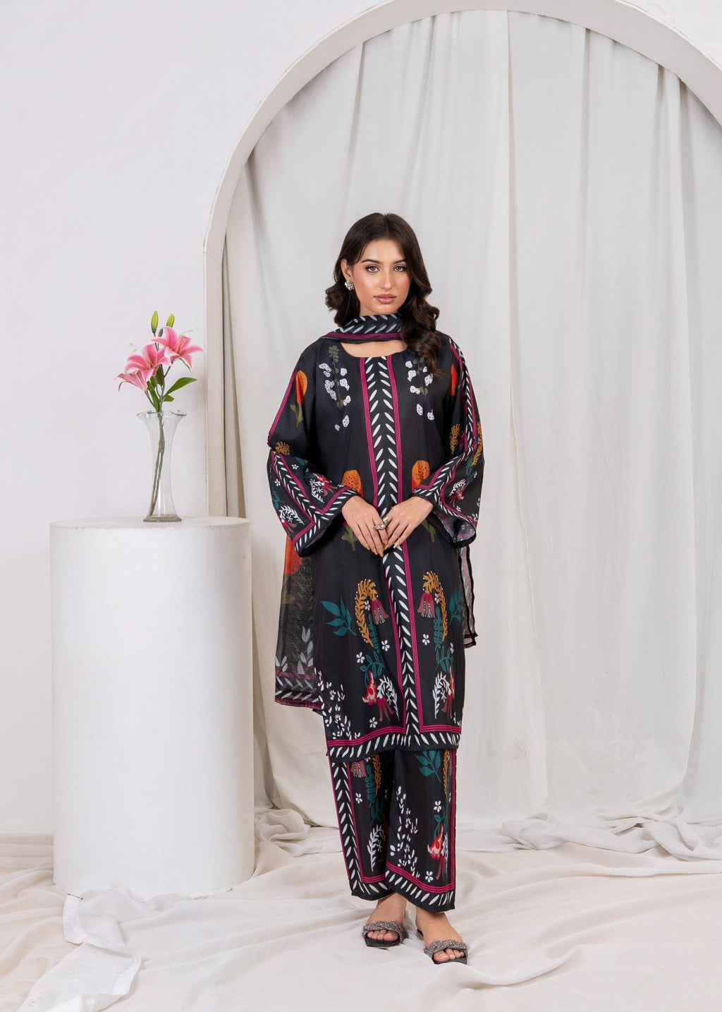 Stylish Collection RUKHSAR BLACK Women 3pcs