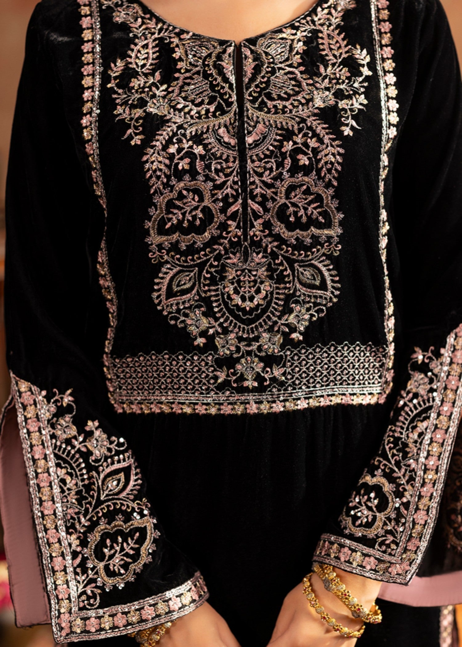 Kross Kulture Single Embroidered Velvet Shirt Women 1pcs