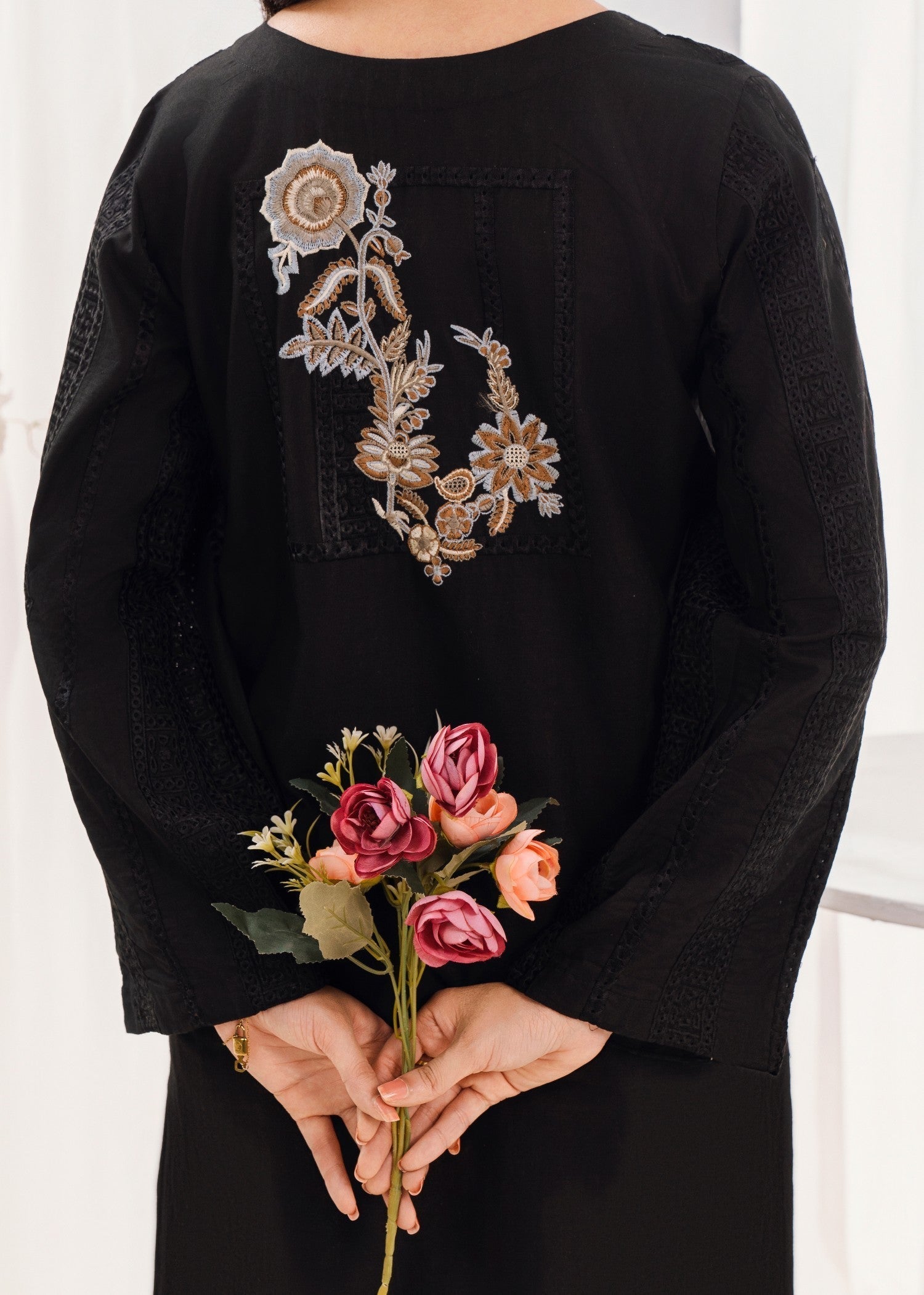 Sahibas By Mirza Nishat Black Women 2pcs
