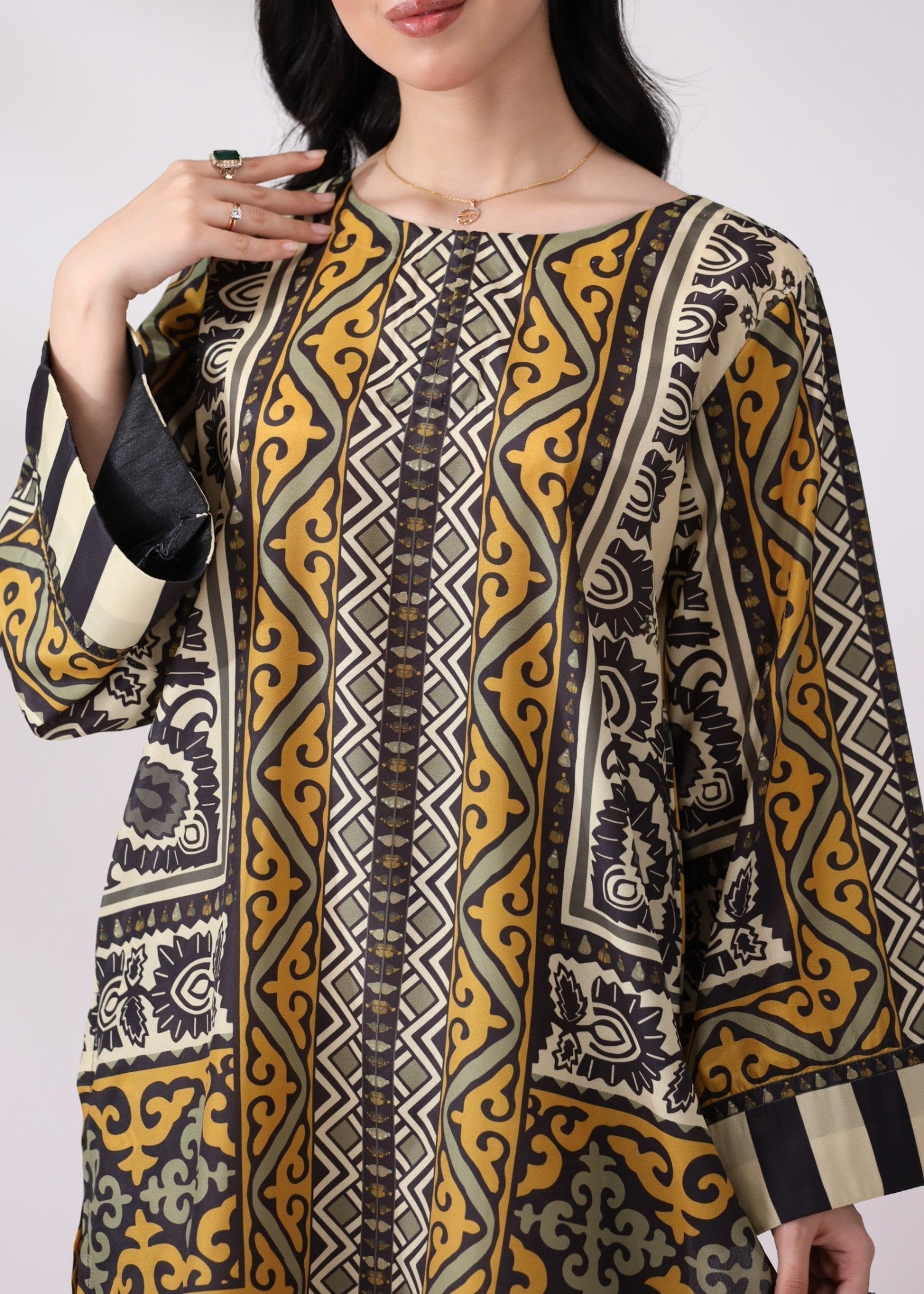 Mohagni CRP 05 STITCHED Women 2pcs