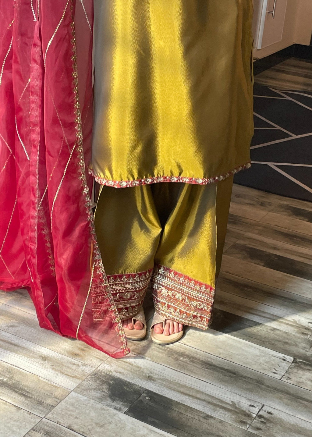 Shehroz Fashion Royal Rouge Women 3pcs