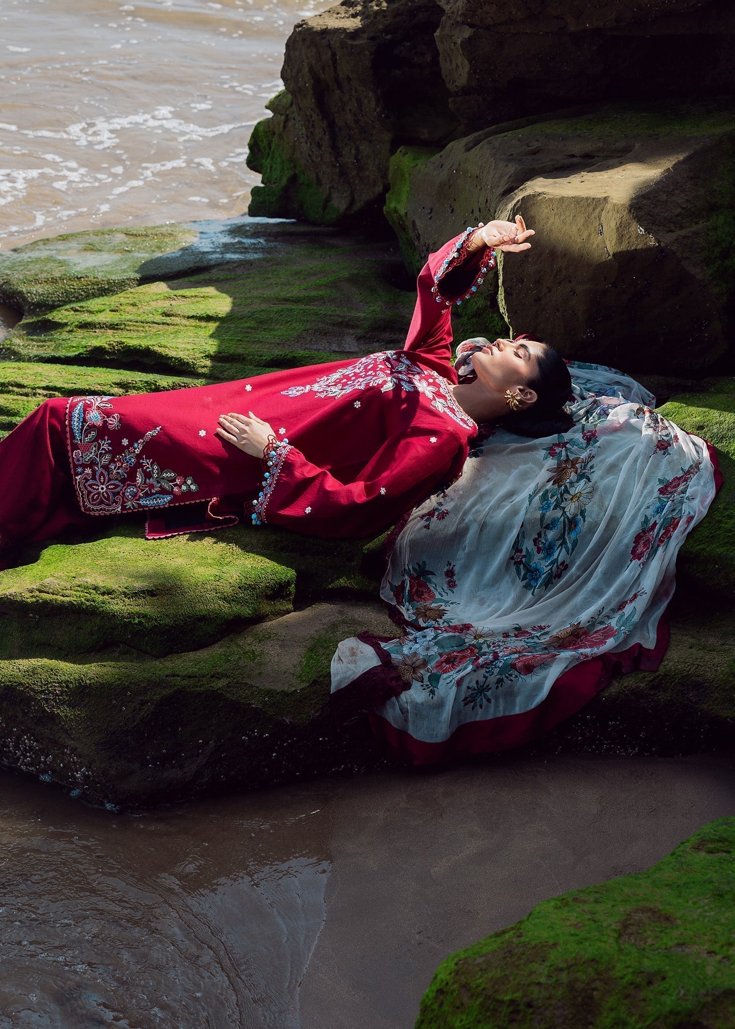 Sadaf Fawad Khan Floral Paisley Women 3pcs