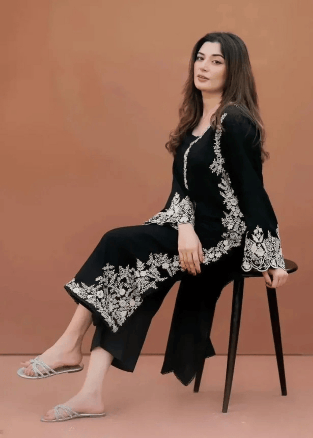 Rosyribbons Black Embroidered Stitched Women 2pcs