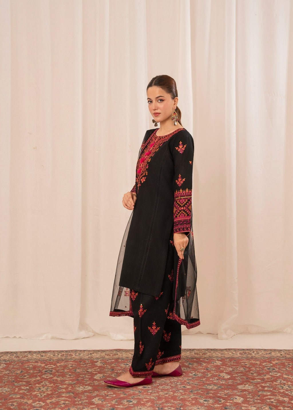 Zaren Noir Thread Women 3pcs