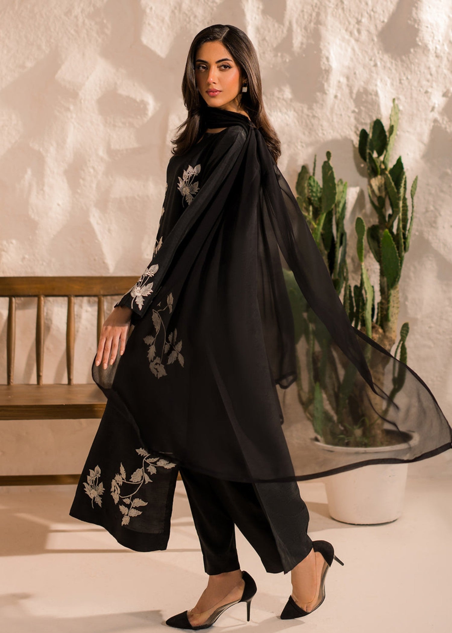 Libas Thread Daja Mirana Women 2pcs