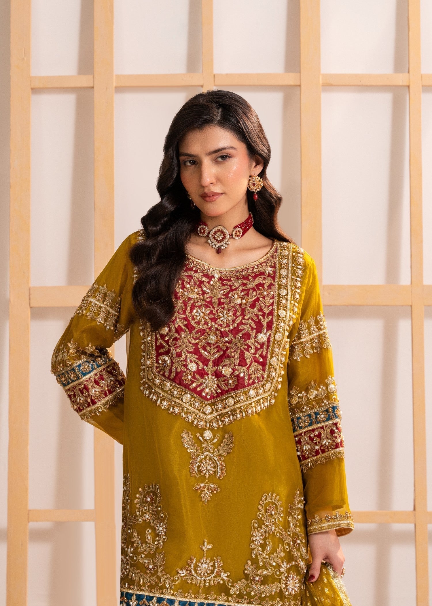 Avira Pret Janaan Women 3pcs