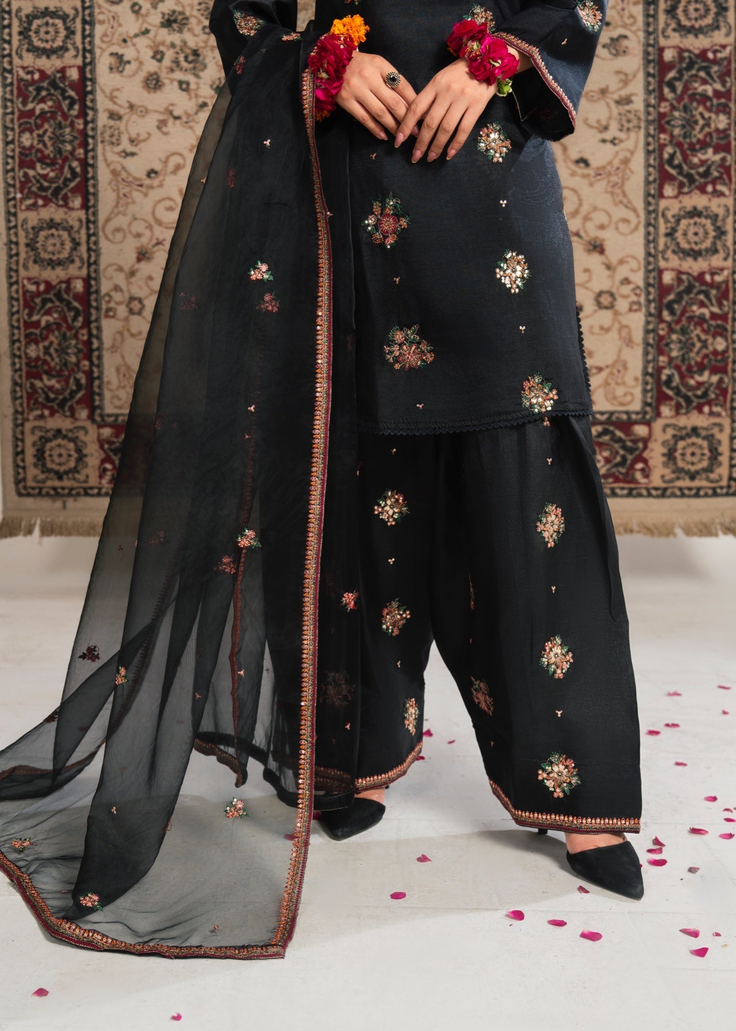 Maira Fashion Black embroided kurta set Women 3pcs