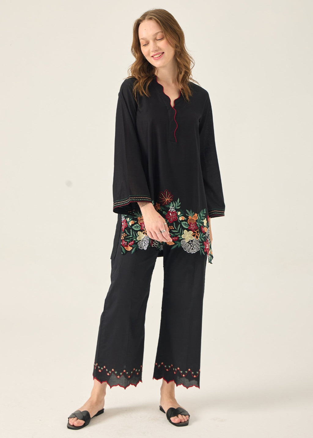 Kiara Calix – Embroidered Co ords Set Women 2pcs