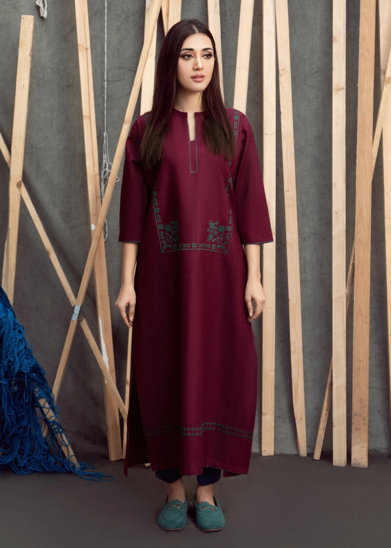 Rosyribbons Embroidered Kurti Women 1pcs