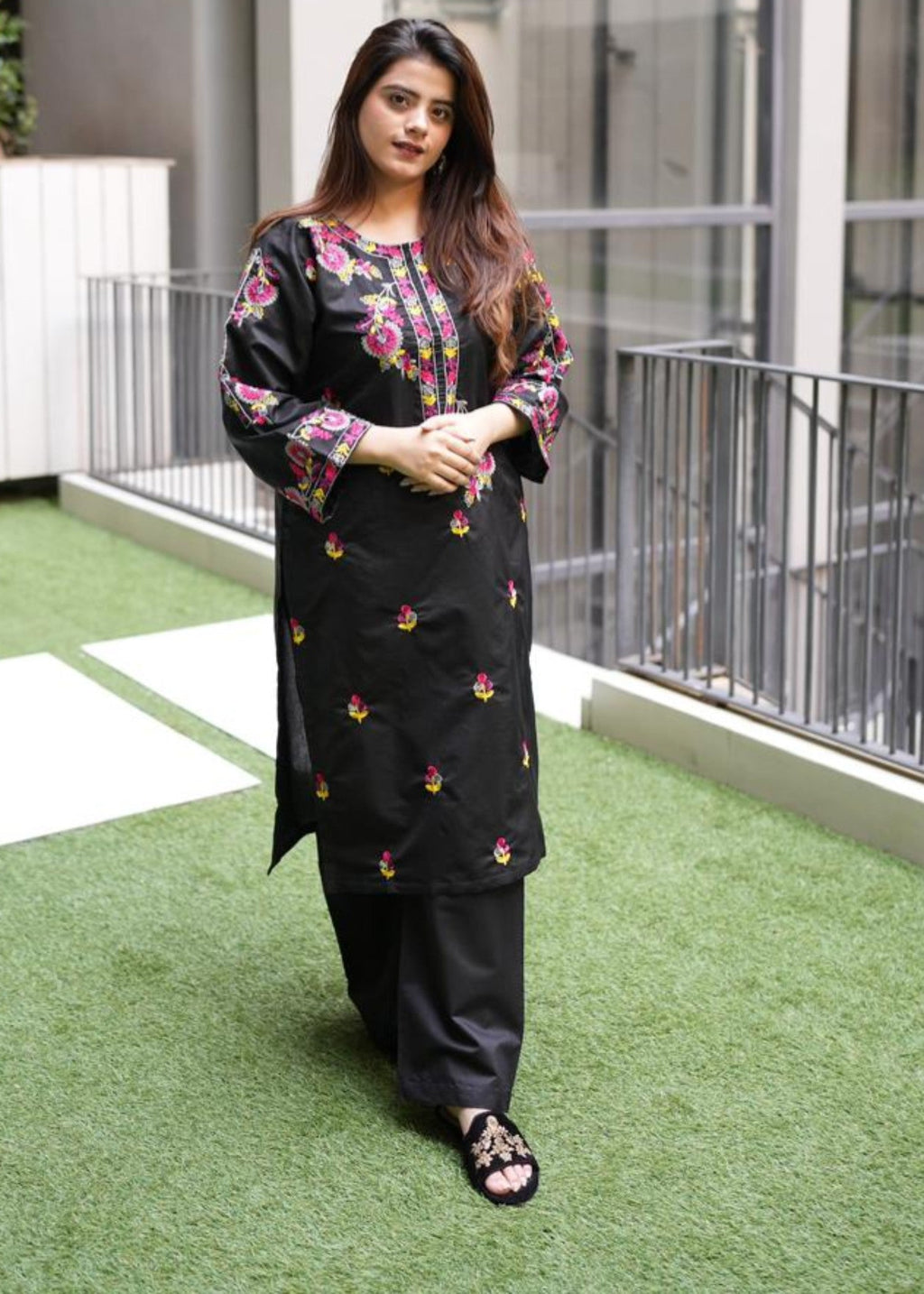 Tehzeeb Libas SOHNI BLACK EMBROIDERED Women 2pcs