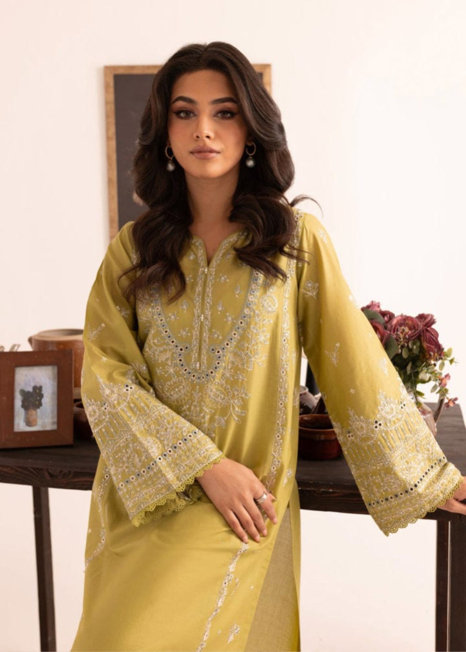 Shehroz Fashion Rang e Naz lawn embroidery suit Women 2pcs