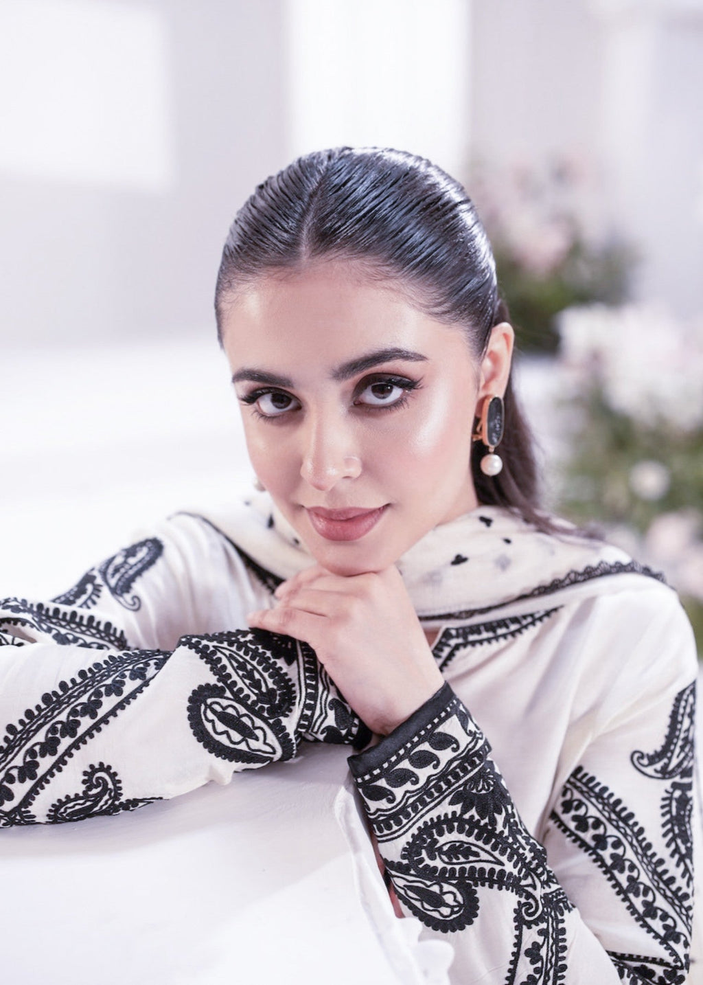 Tawakal Closet Ayra White 02 Women 3pcs