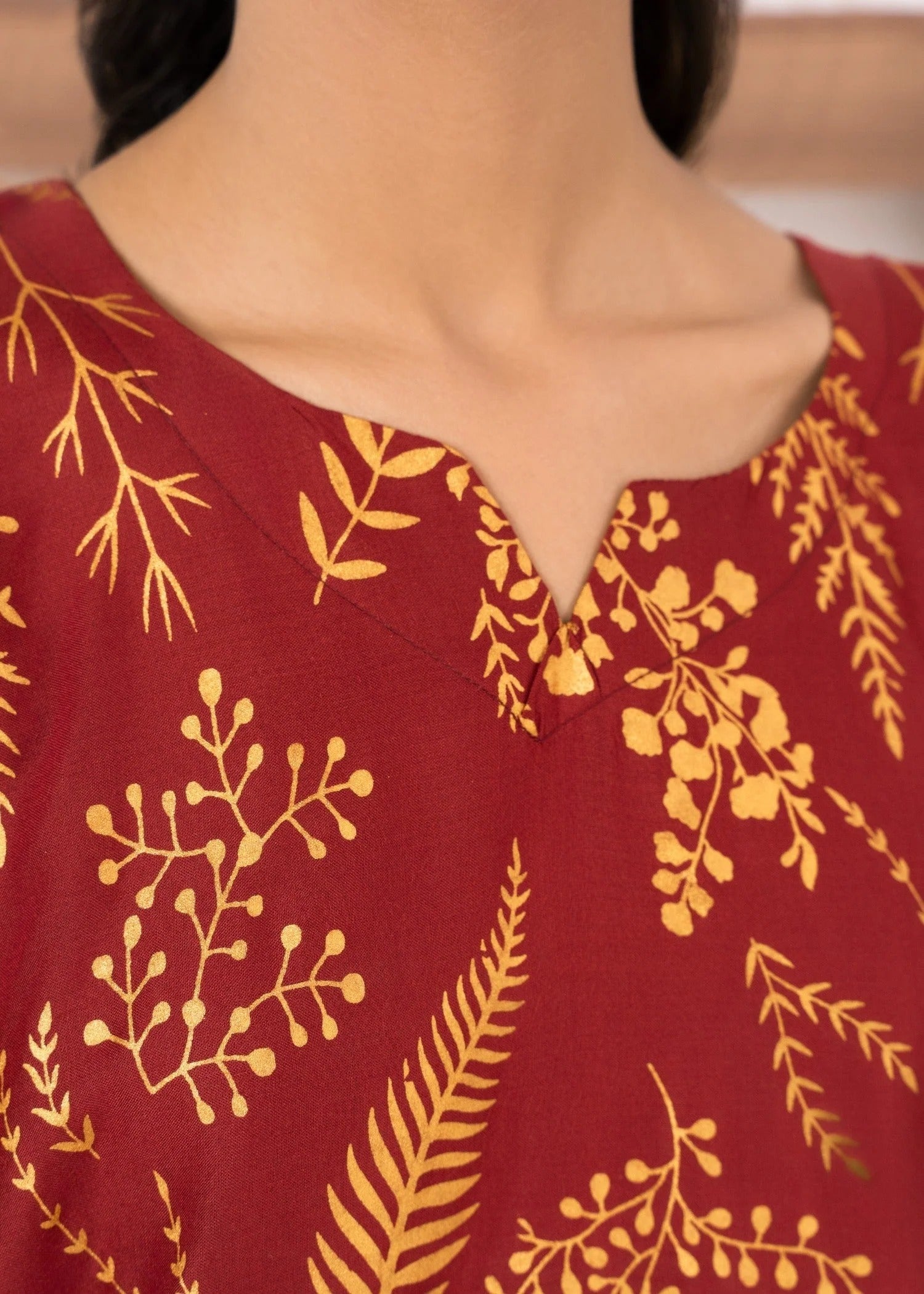 Chaudhary Arts Leave mahroon Women 2pcs