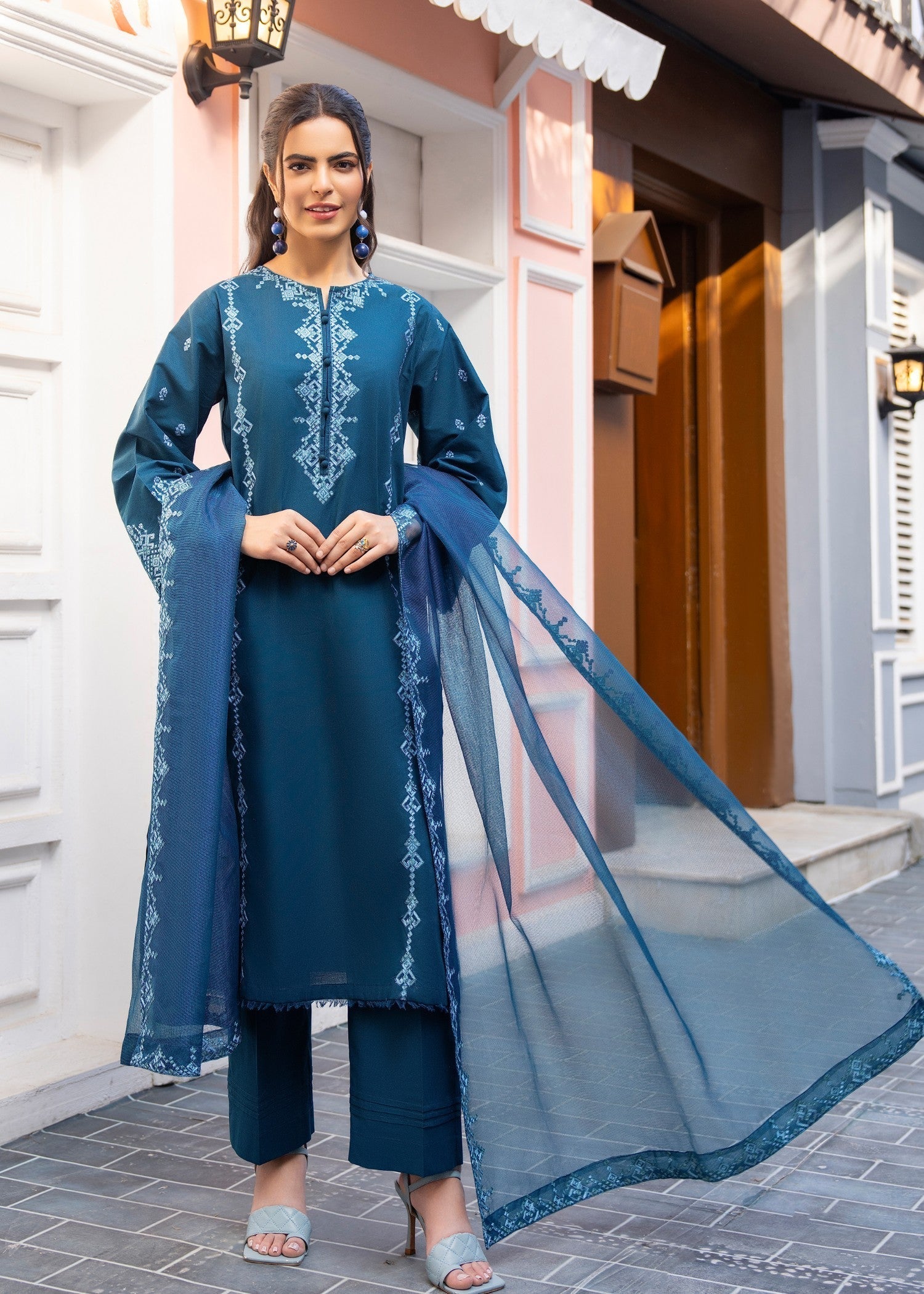 Thistle & Threads Iris Women 3pcs