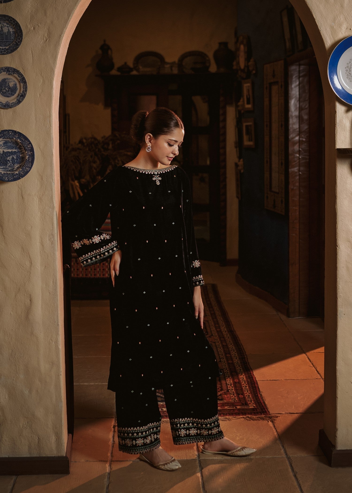 Urge Pret MAHNOOR Women 2pcs