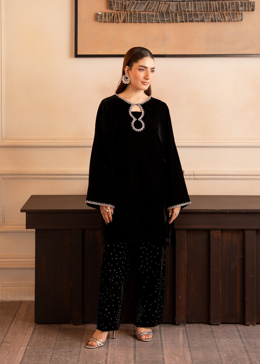 Fozia Khalid NOIR GLEAM Women 2pcs