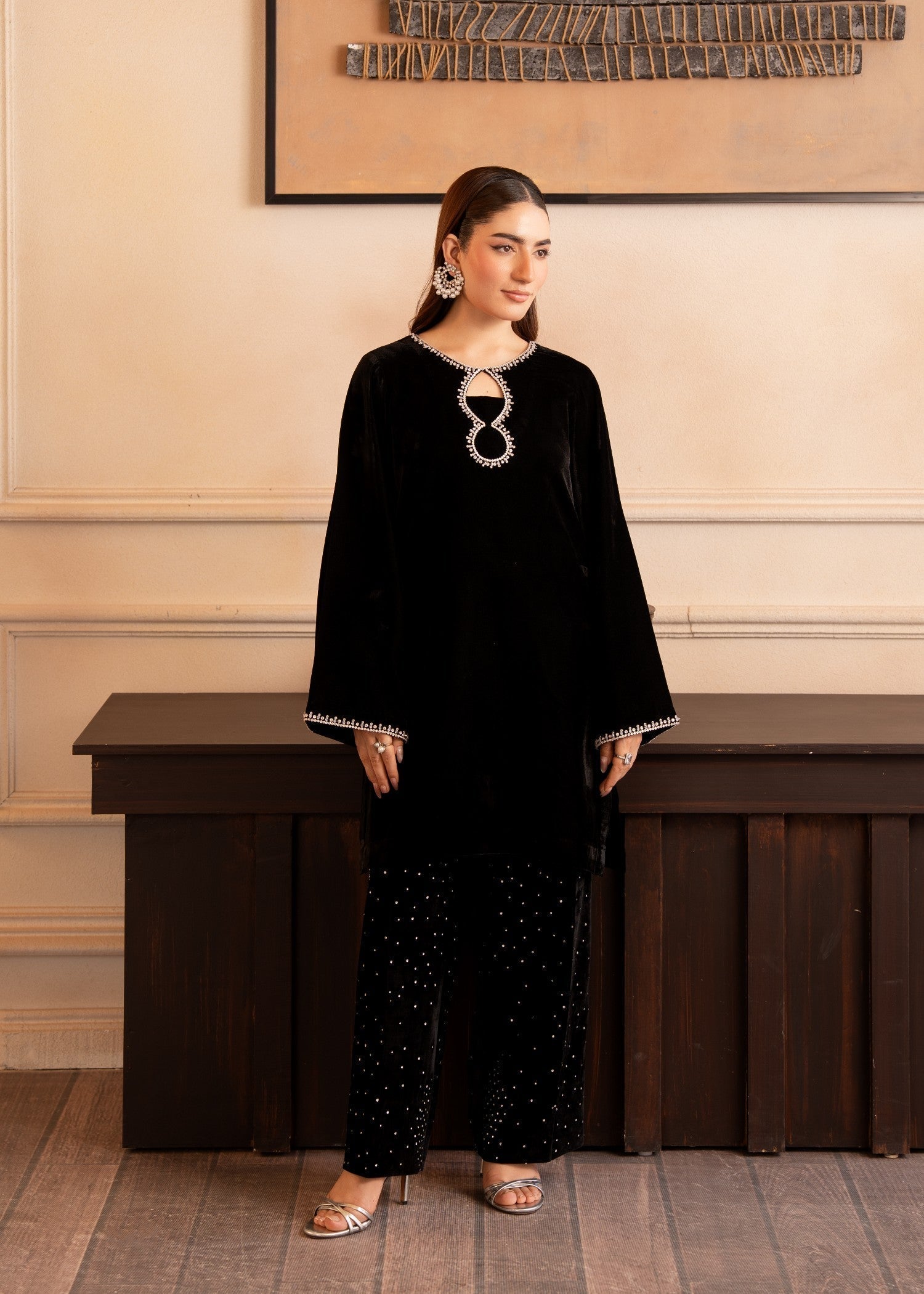 Fozia Khalid NOIR GLEAM Women 2pcs