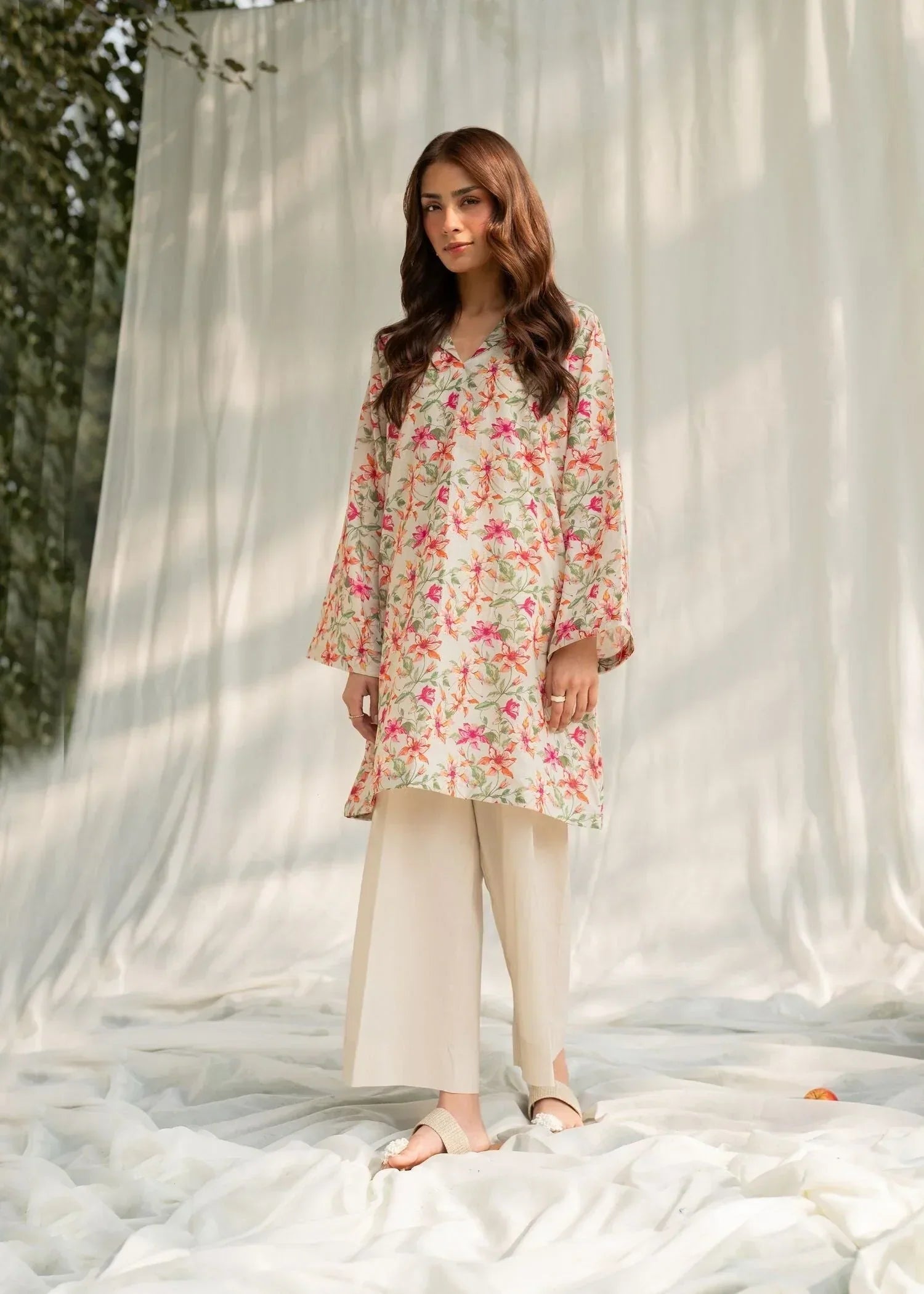 Garnet Clothing Juniper Women 1pcs