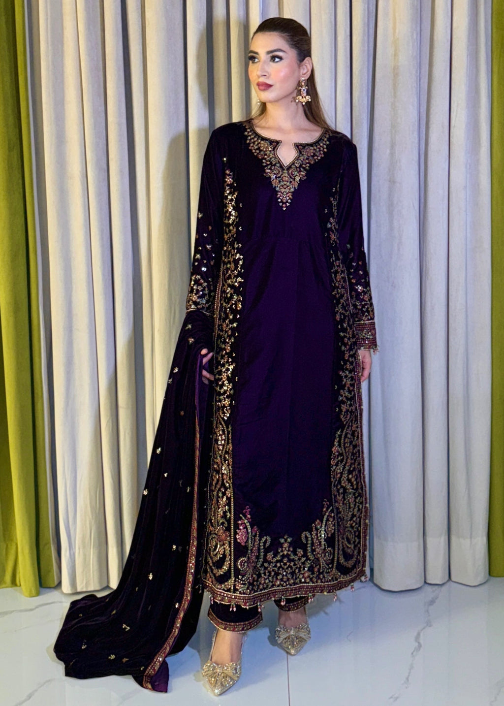 Laal Clothing Velvet V 08 Women 3pcs