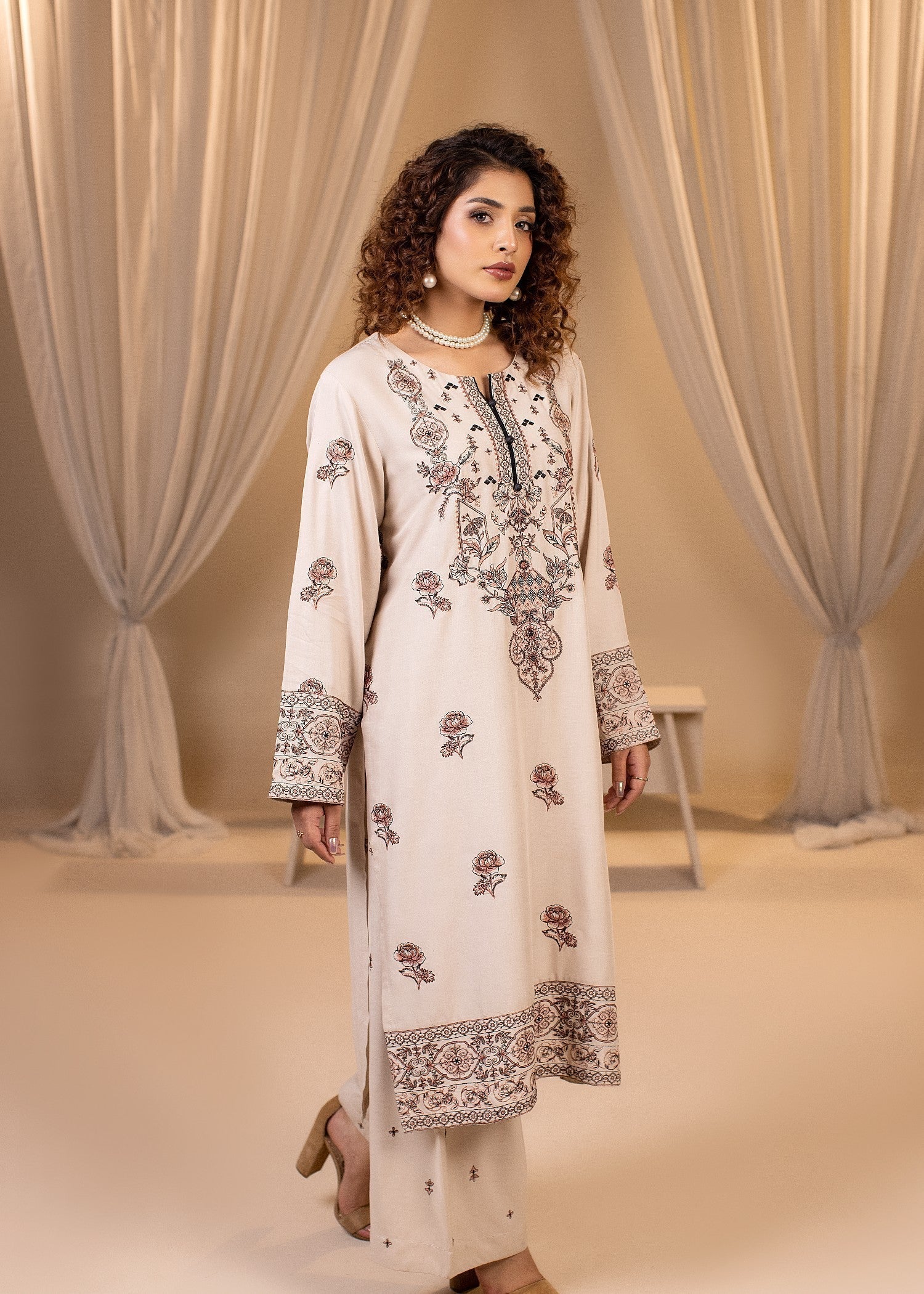 Aster Elinor Kurta Women 1pcs
