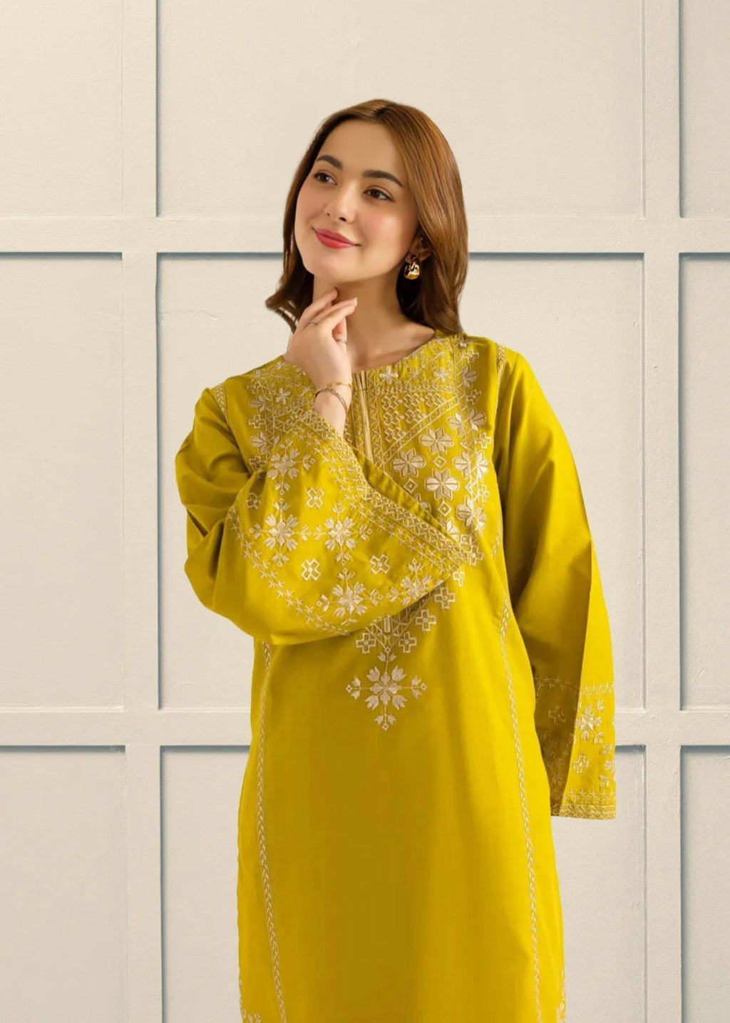 The Turkish Wear Frashia Embroidered Kurta Set Women 2pcs