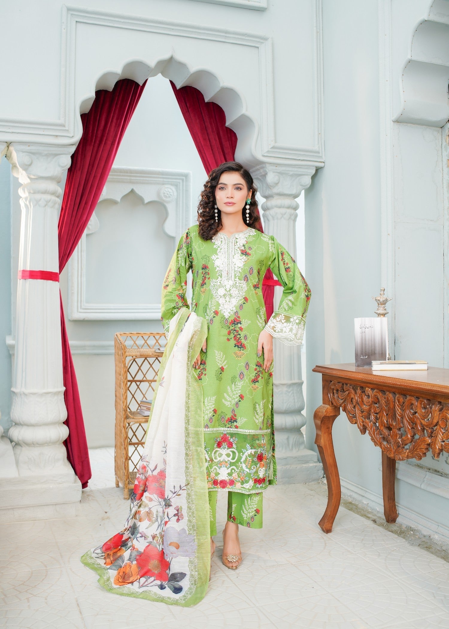Safdar Embroidery Printed Pure Lawn Embroidered 10 Women 3pcs