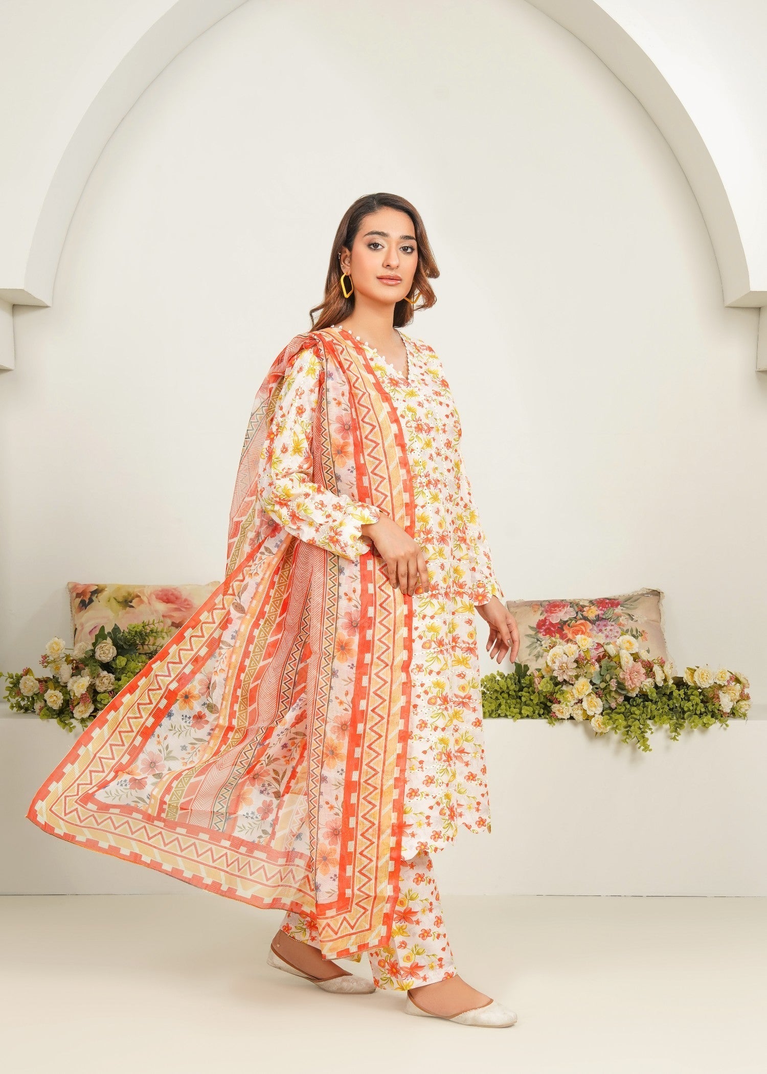 Dareechay Off White Peach Blossom Print Suit FOP30 Women 3pcs