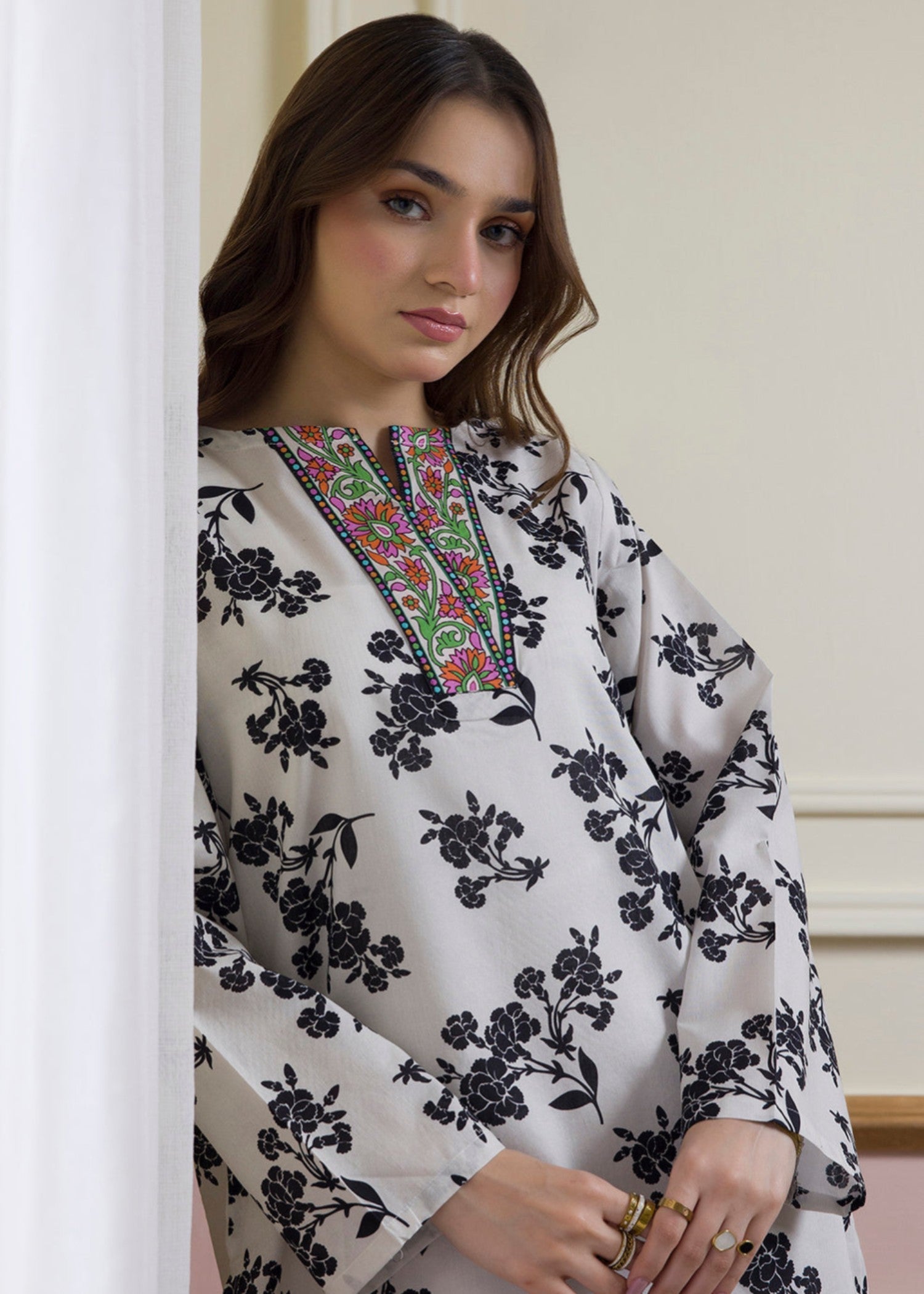 Zellbury WPC2512606 White Women 1pcs