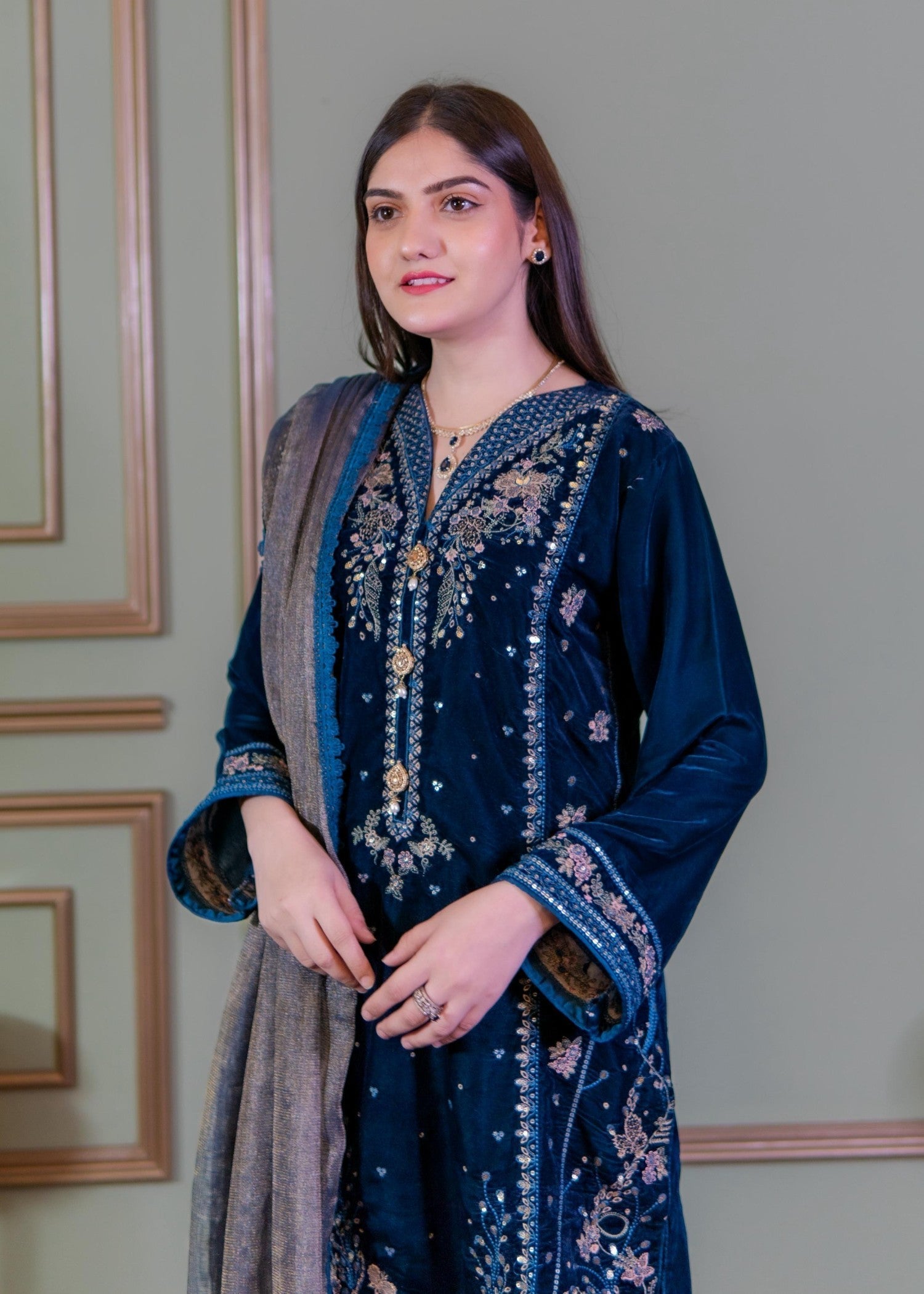 Rangoon Clothing Roshana Velvetine Women 3pcs