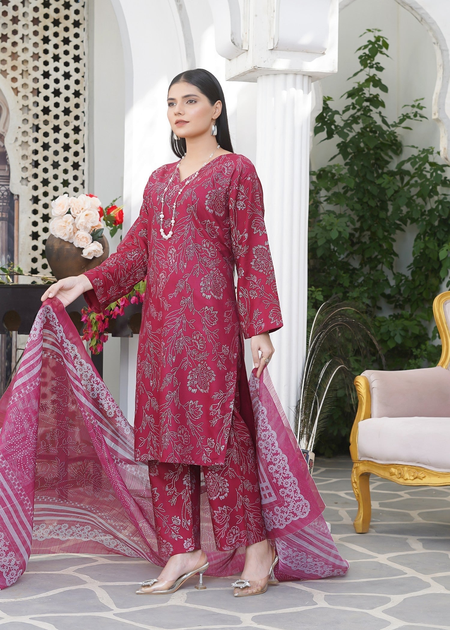 Hamna Kalim charizma maroon Women 3pcs