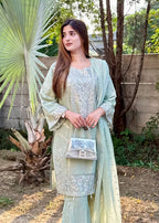 Four Season Boutique DIL NASHEEN PISTA Women 3pcs