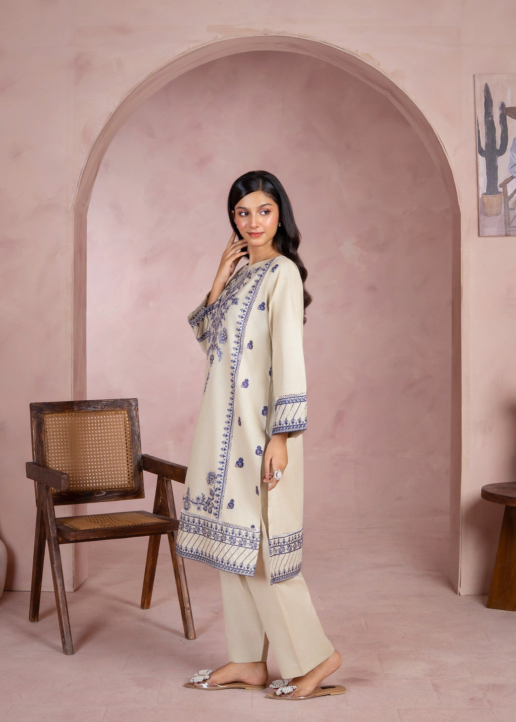Parveen By Dee Arts LUMI Women 2pcs