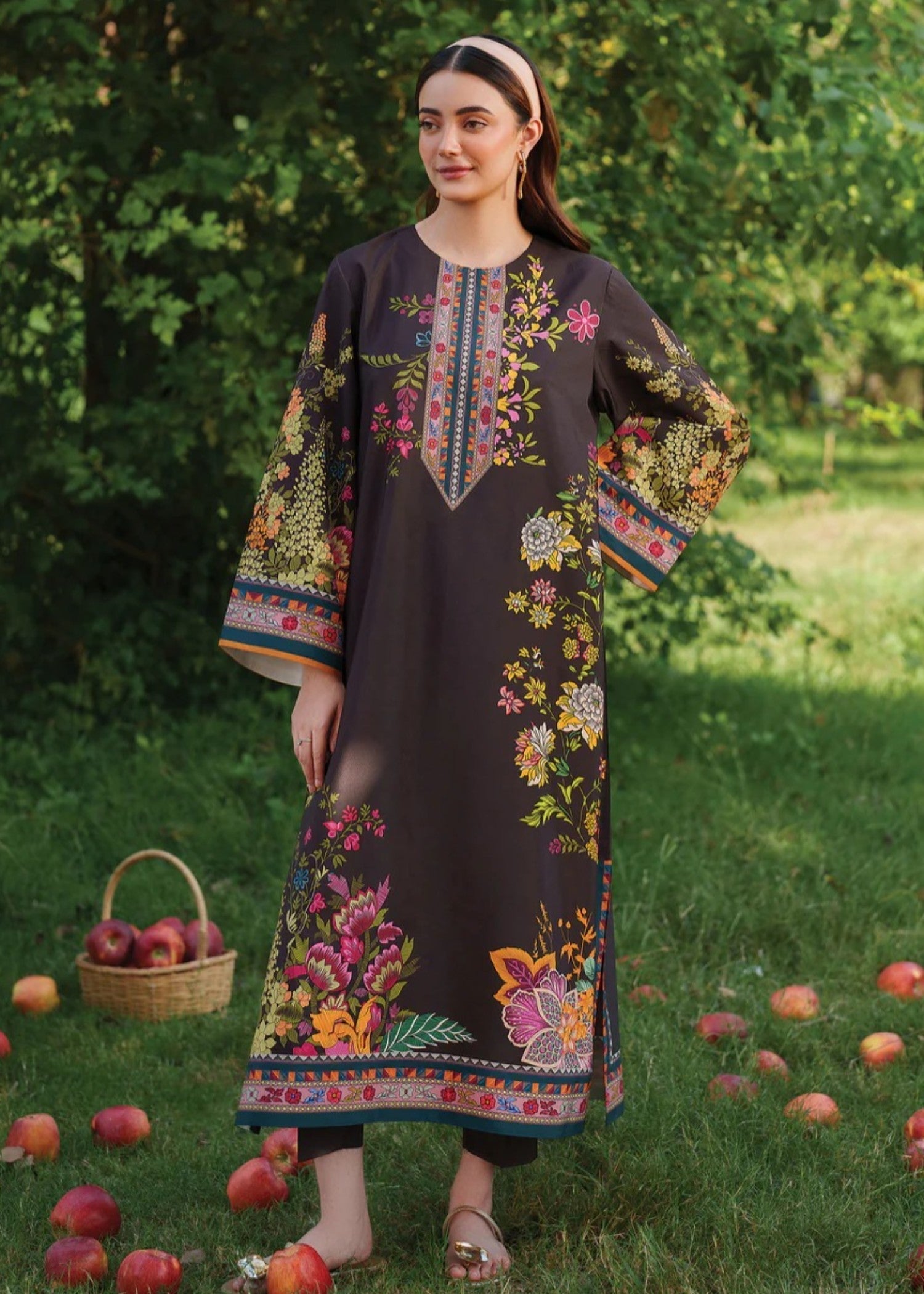 Garnet Clothing Saanvi Women 2pcs